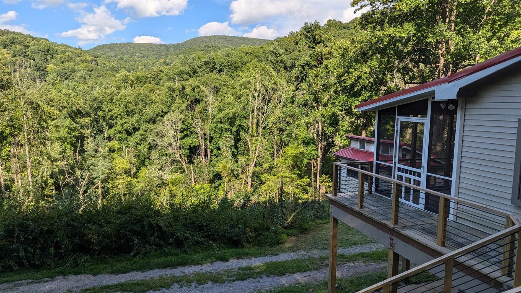 Red Roof Mountain Cabin With Starlink Internet! Stanley Eksteriør billede