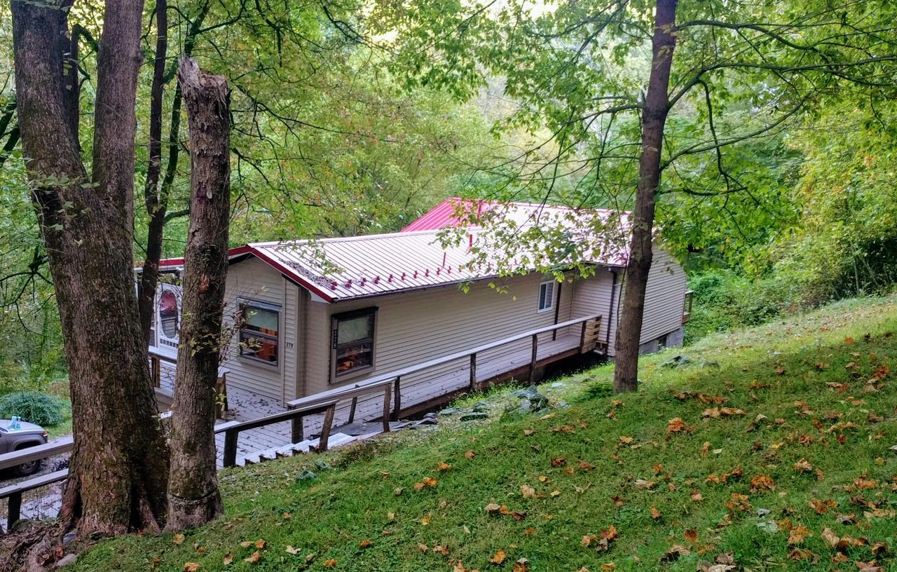Red Roof Mountain Cabin With Starlink Internet! Stanley Eksteriør billede